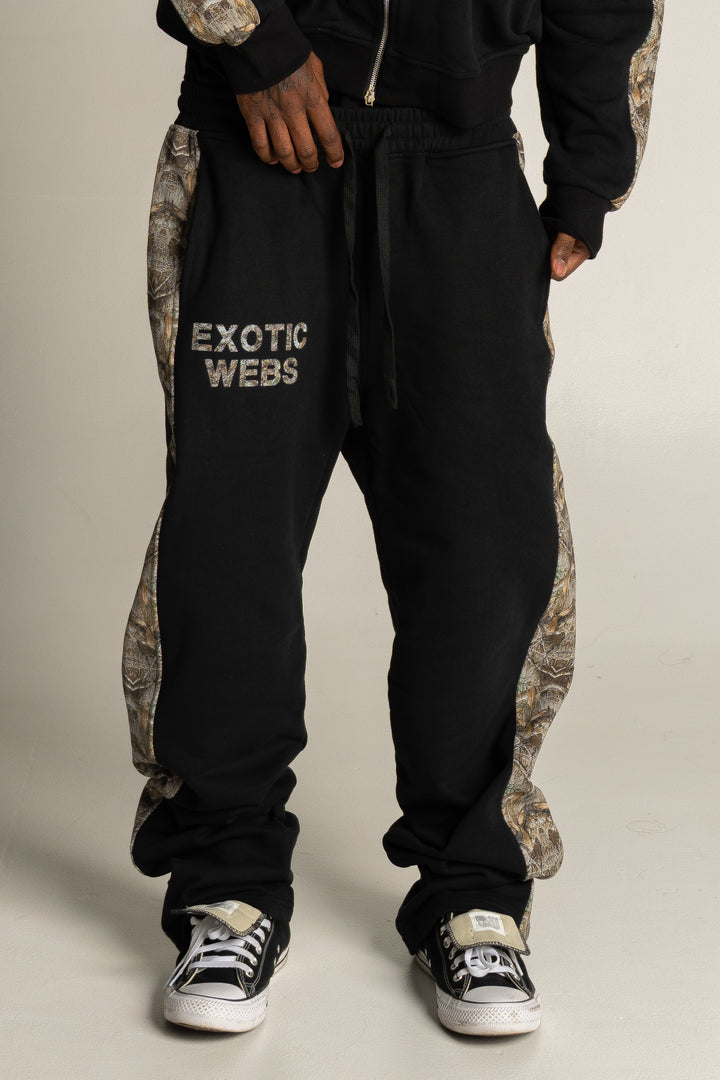 CAMO SWEATPANTS